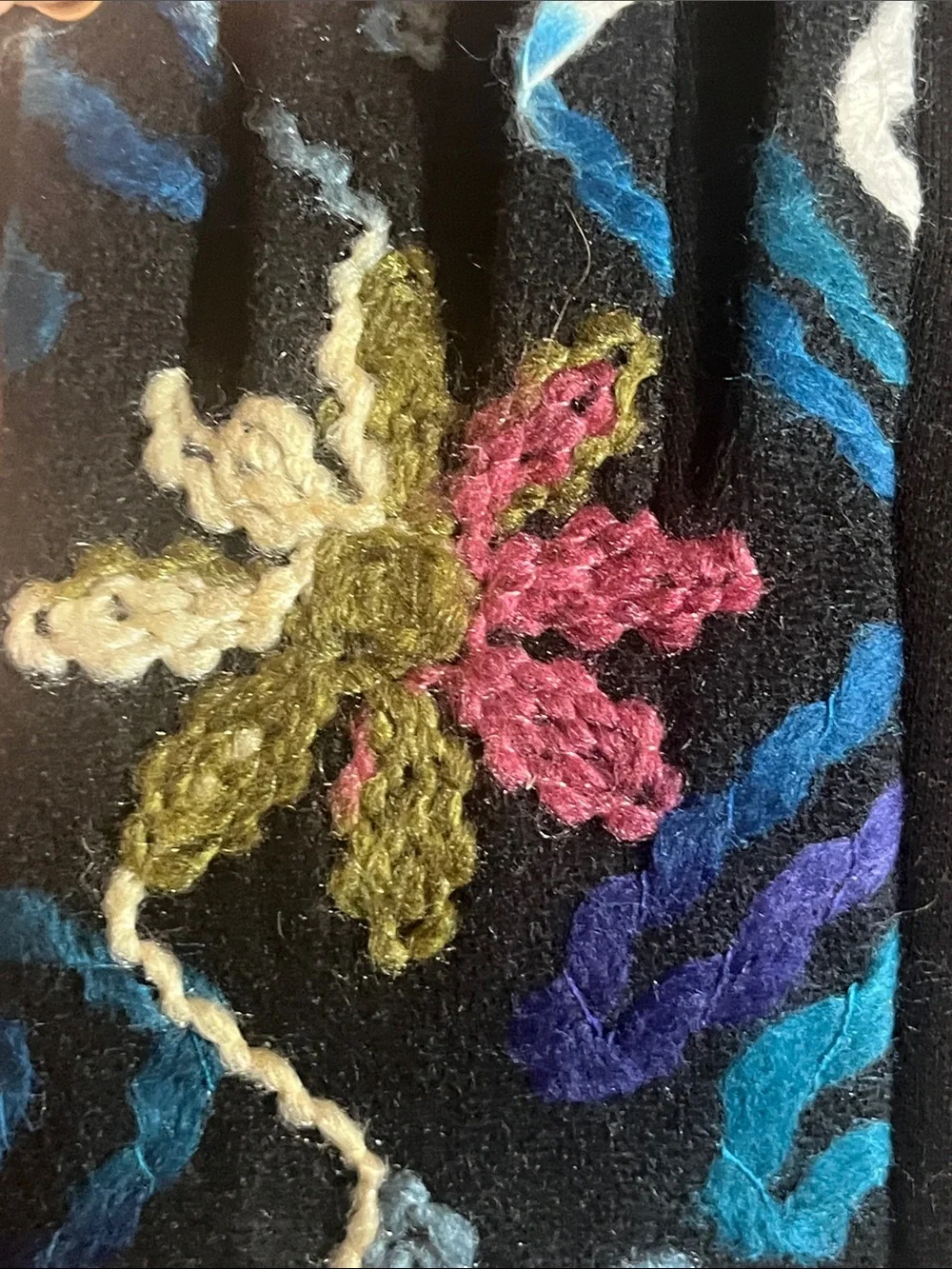 Embroidered Floral Knit Gloves - Black with Multicolor Accents